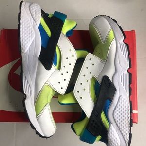 NIKE Huarache  Mens Green White Black Blue Size 11